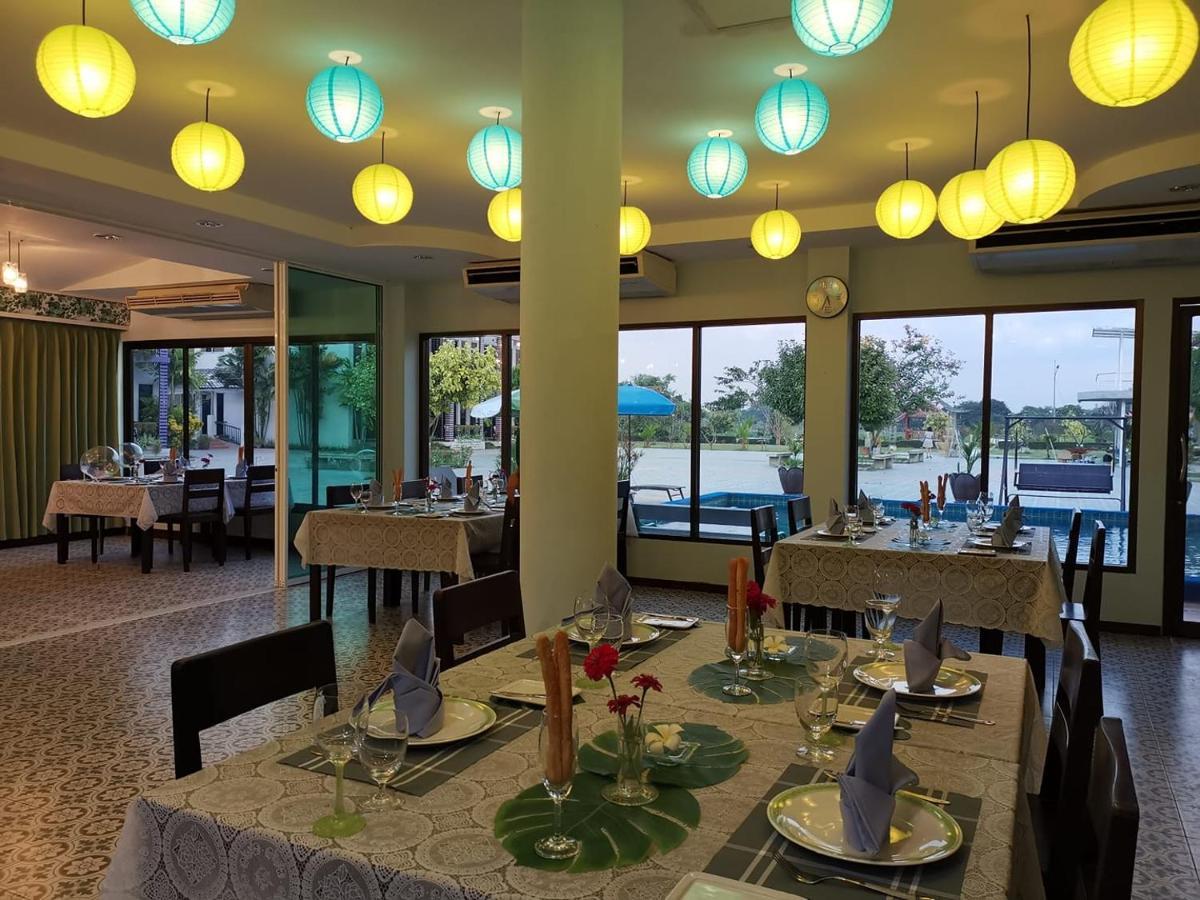 נאקון פטום Menam Resort מראה חיצוני תמונה