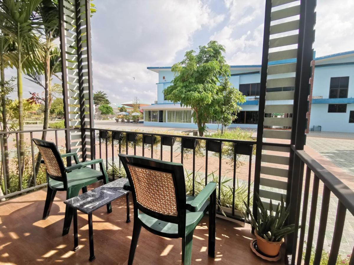 נאקון פטום Menam Resort מראה חיצוני תמונה