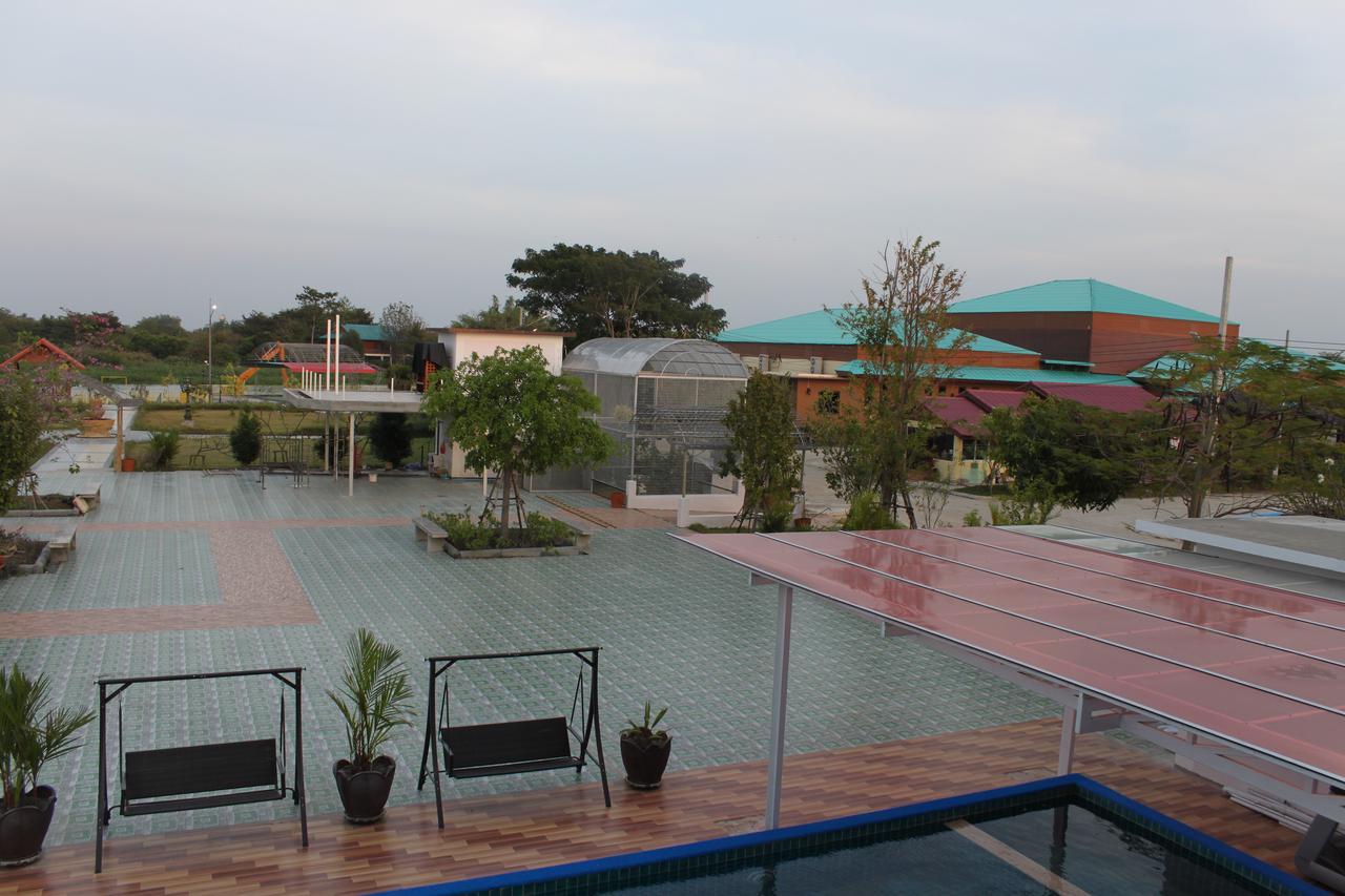 נאקון פטום Menam Resort מראה חיצוני תמונה